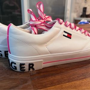 Tommy Hilfiger sneakers